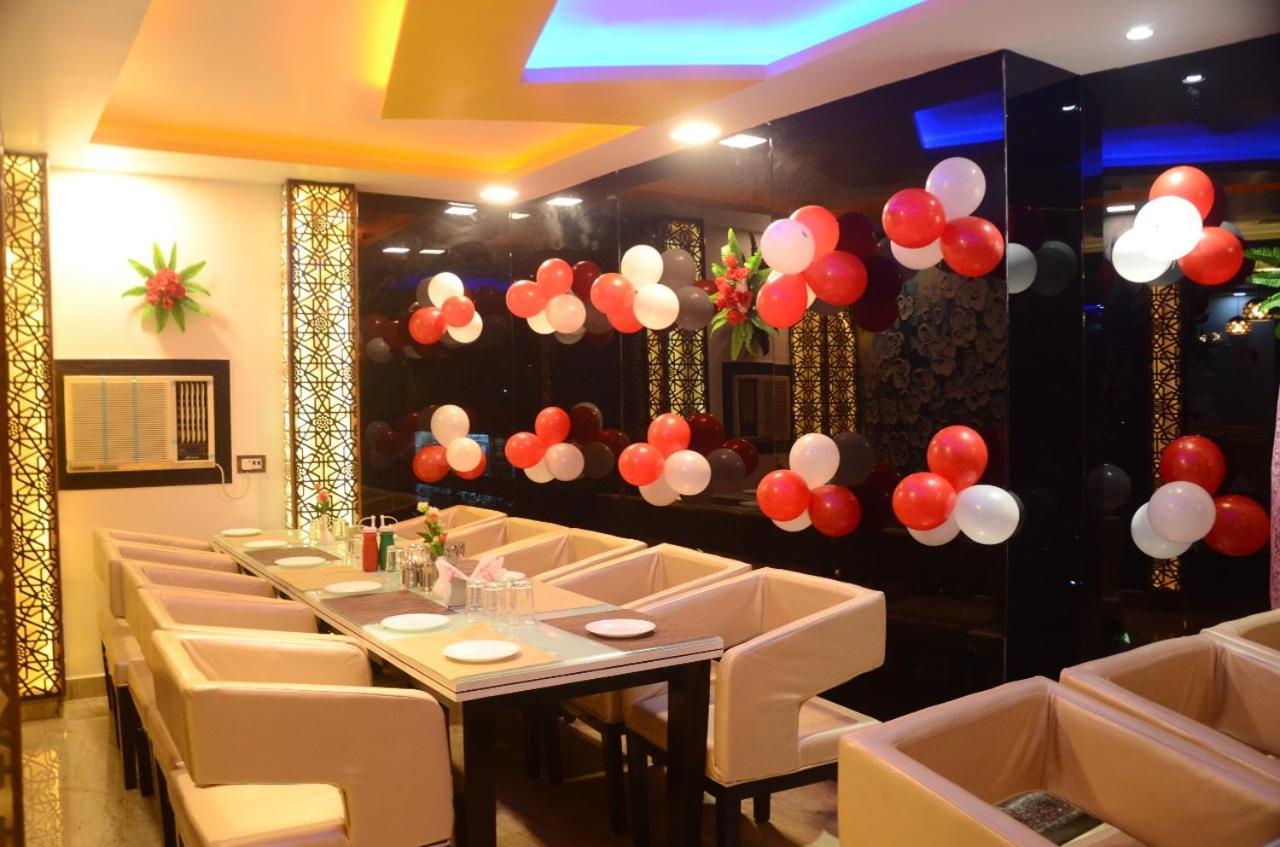 Hotel Paradise Inn Auraiya 外观 照片