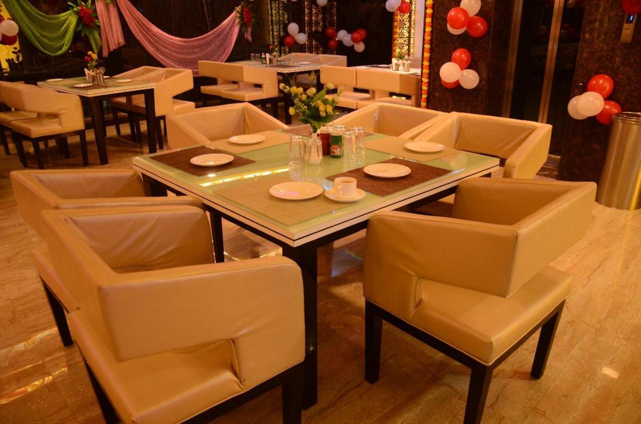 Hotel Paradise Inn Auraiya 外观 照片